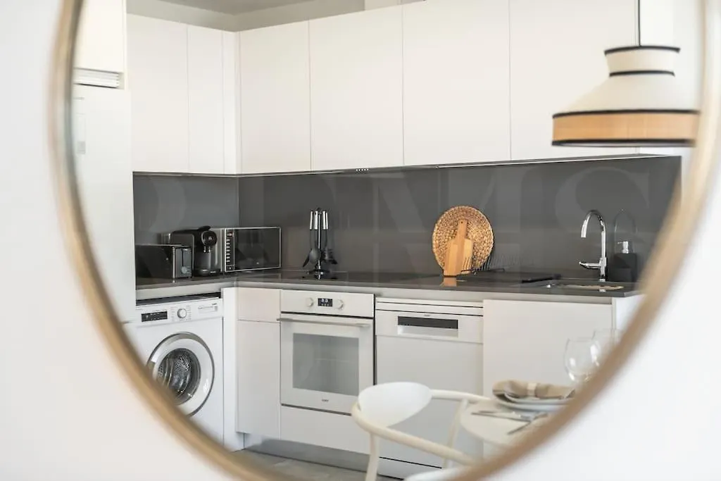 Urban Sky Apartment With Parking & Gym By Rems Malaga