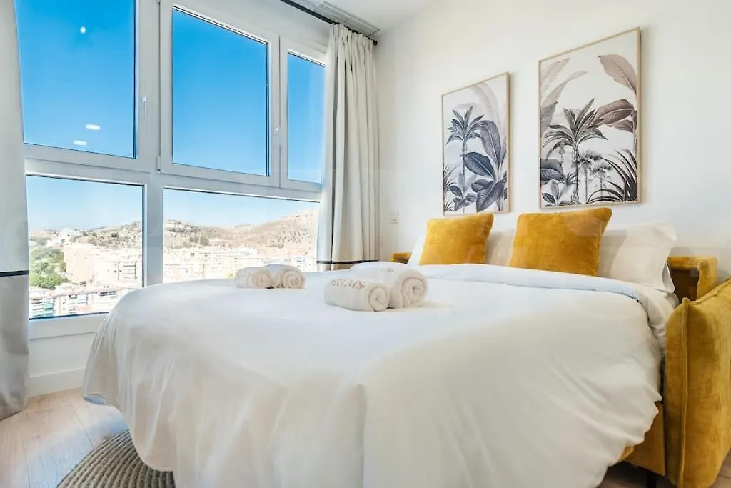 Urban Sky Apartment With Parking & Gym By Rems Malaga