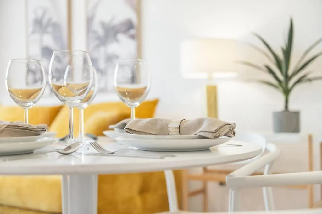 Urban Sky Apartment With Parking & Gym By Rems Malaga Spain