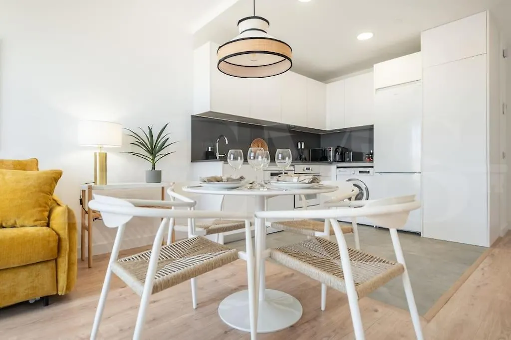 Urban Sky Apartment With Parking & Gym By Rems Málaga